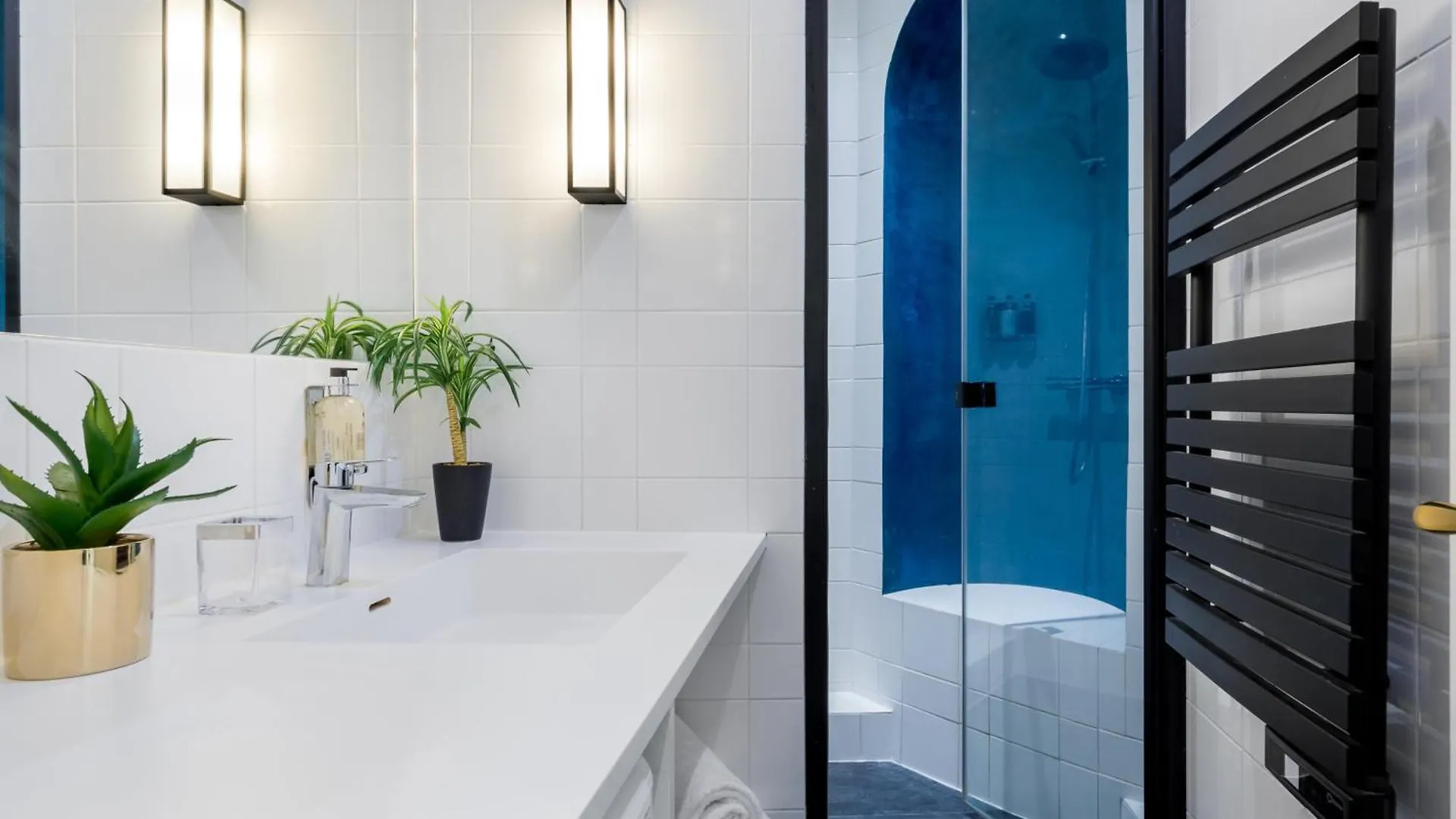 Merveil - Luxury Suite - Champs Elysees - Royale I Paris Apartment